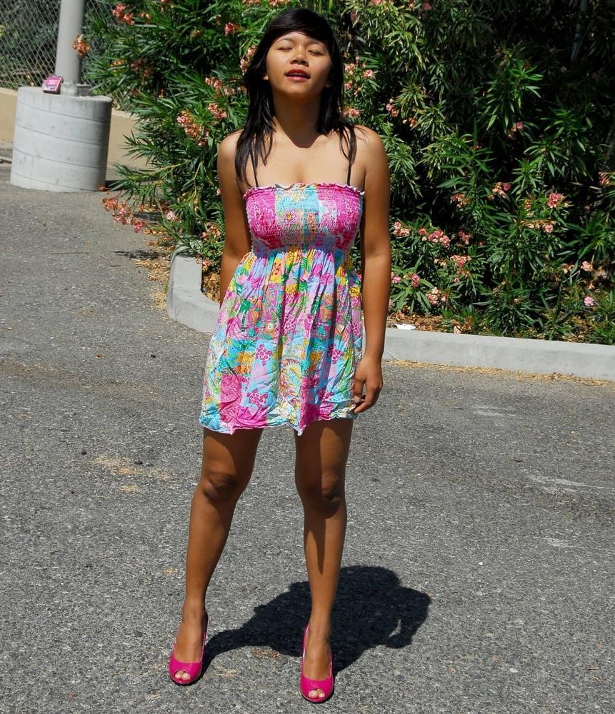 17P Public Outdoor Asian girl