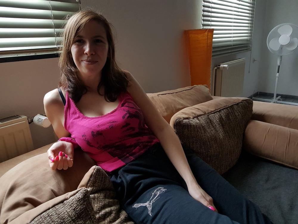 25P Busty Teen