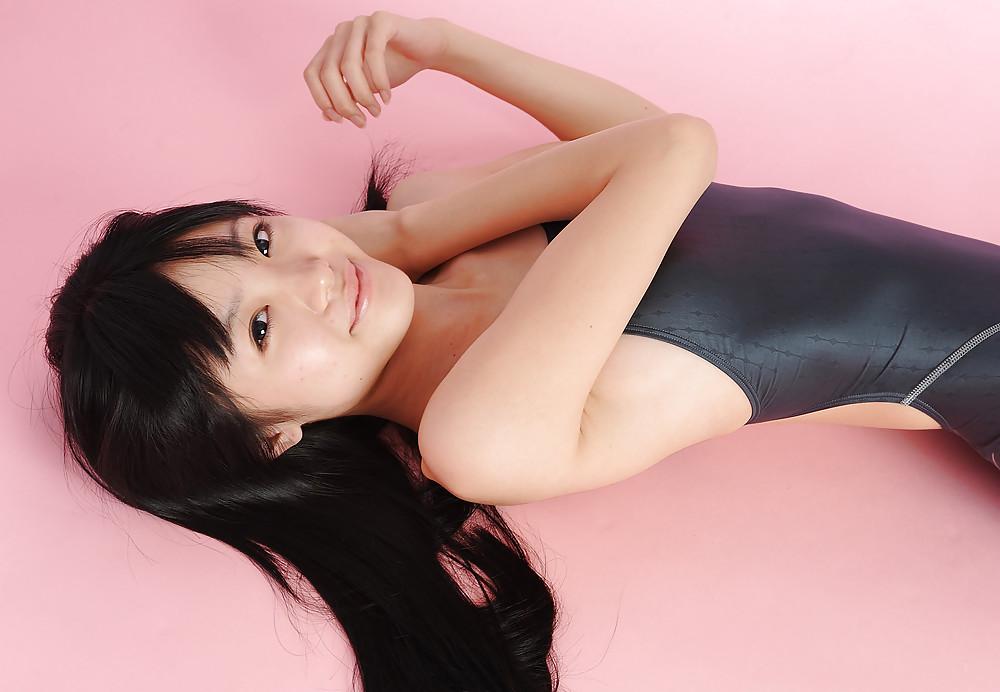 25P SWIMSUIT
