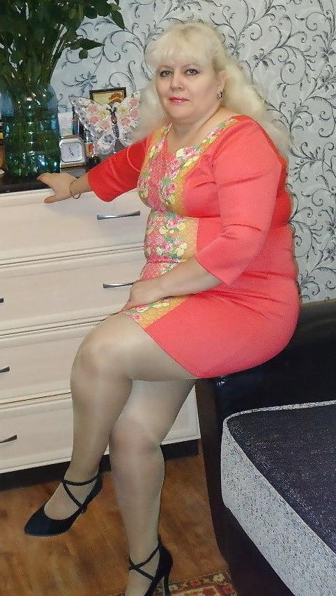 25P sexy  ladies in pantyhose