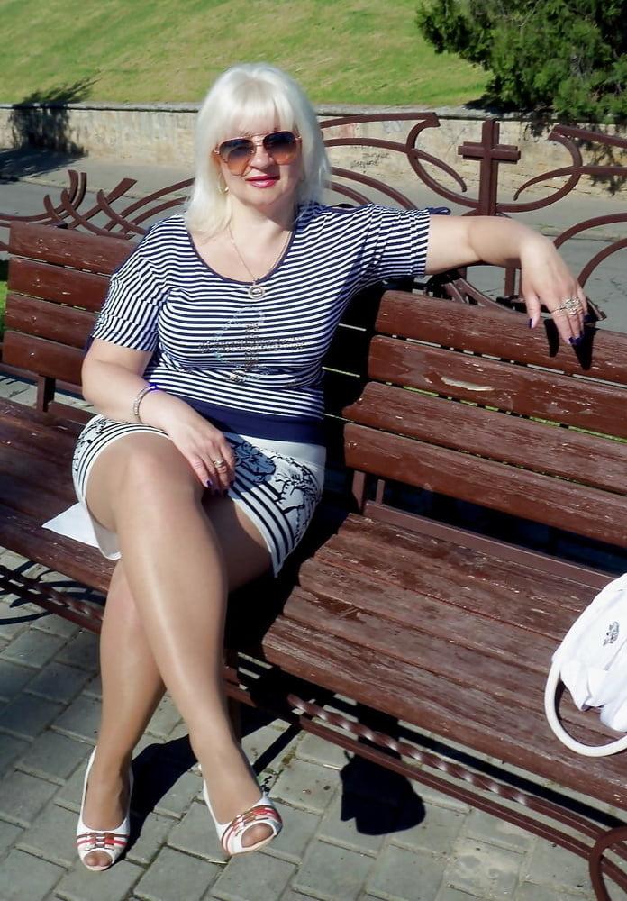25P sexy  ladies in pantyhose