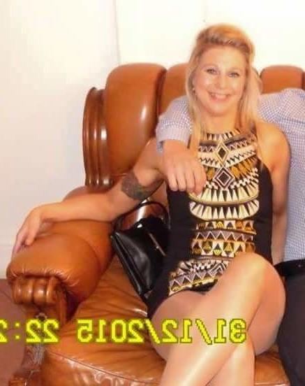 25P sexy females in tights pantyhose nylons 104