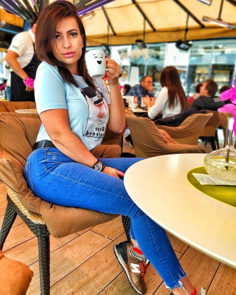25P Serbian Milf Bojana