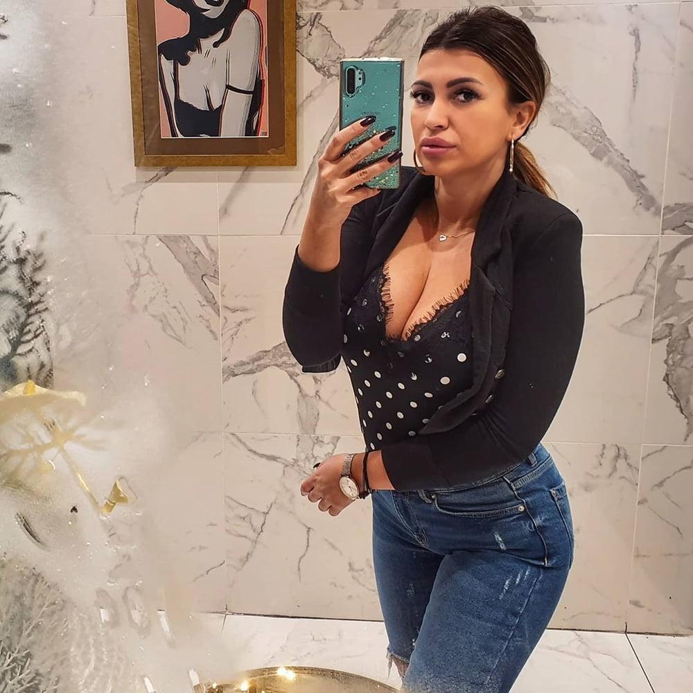 25P Serbian Milf Bojana