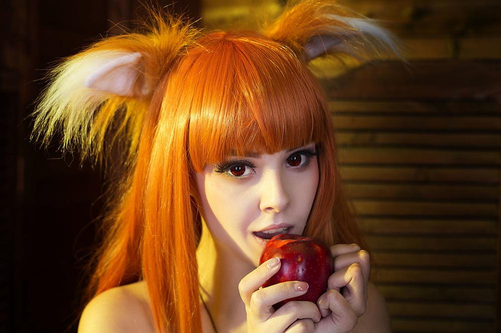 22P Valentine Holo Cosplay