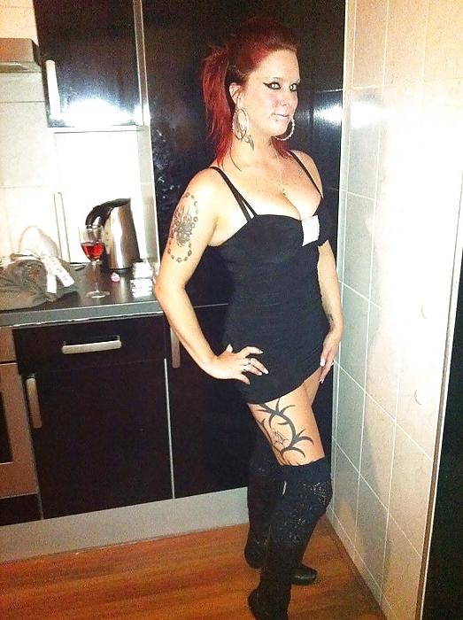 18P My facebook girlfriends (dirty comments)