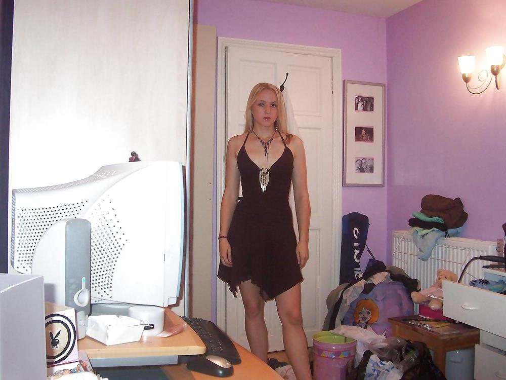 25P SCHMUTZIGES BLONDES TEENAGER