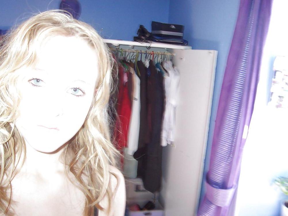 25P SCHMUTZIGES BLONDES TEENAGER