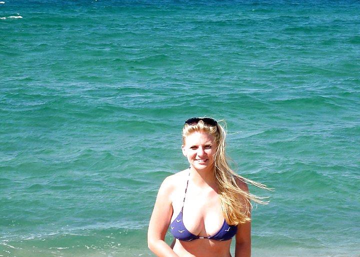 25P Freckled Redhead Blonde College Babes