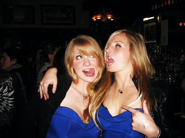 25P Freckled Redhead Blonde College Babes