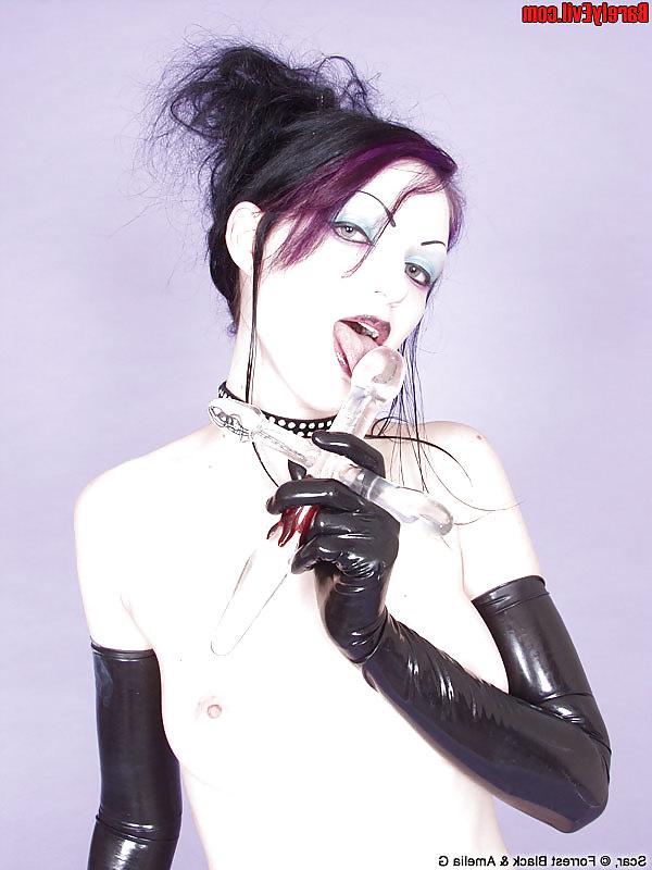 16P Goth Girl in Latex with Glass Sex Toy