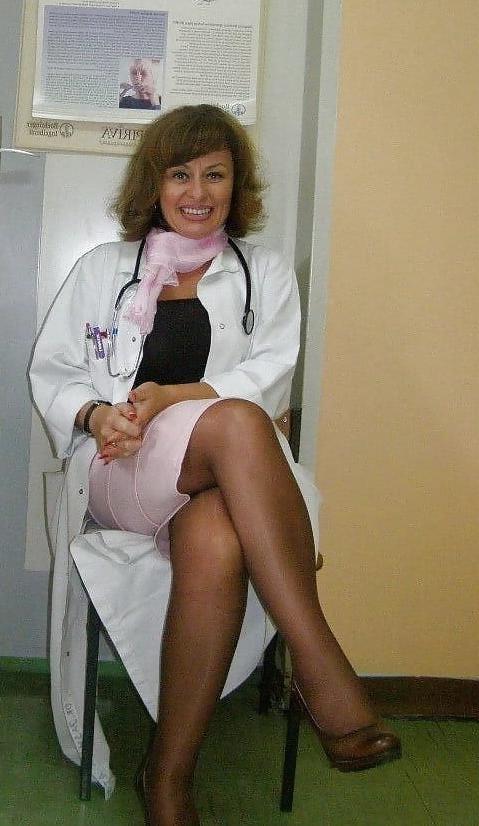 25P Serbian MILFs and Matures vol.135