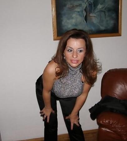 25P Serbian MILFs and Matures vol.135