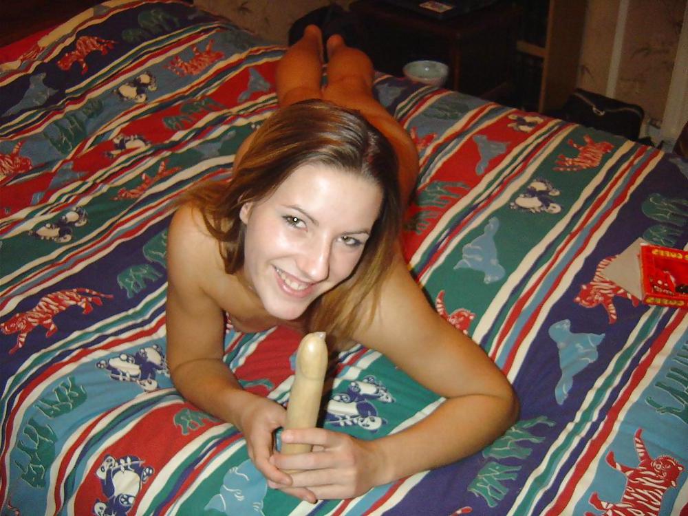 25P LITTLE BLONDE GIRL LOVE SEX