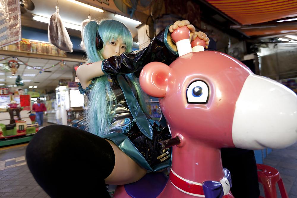 17P More Sexy Japanese Cosplay Girls