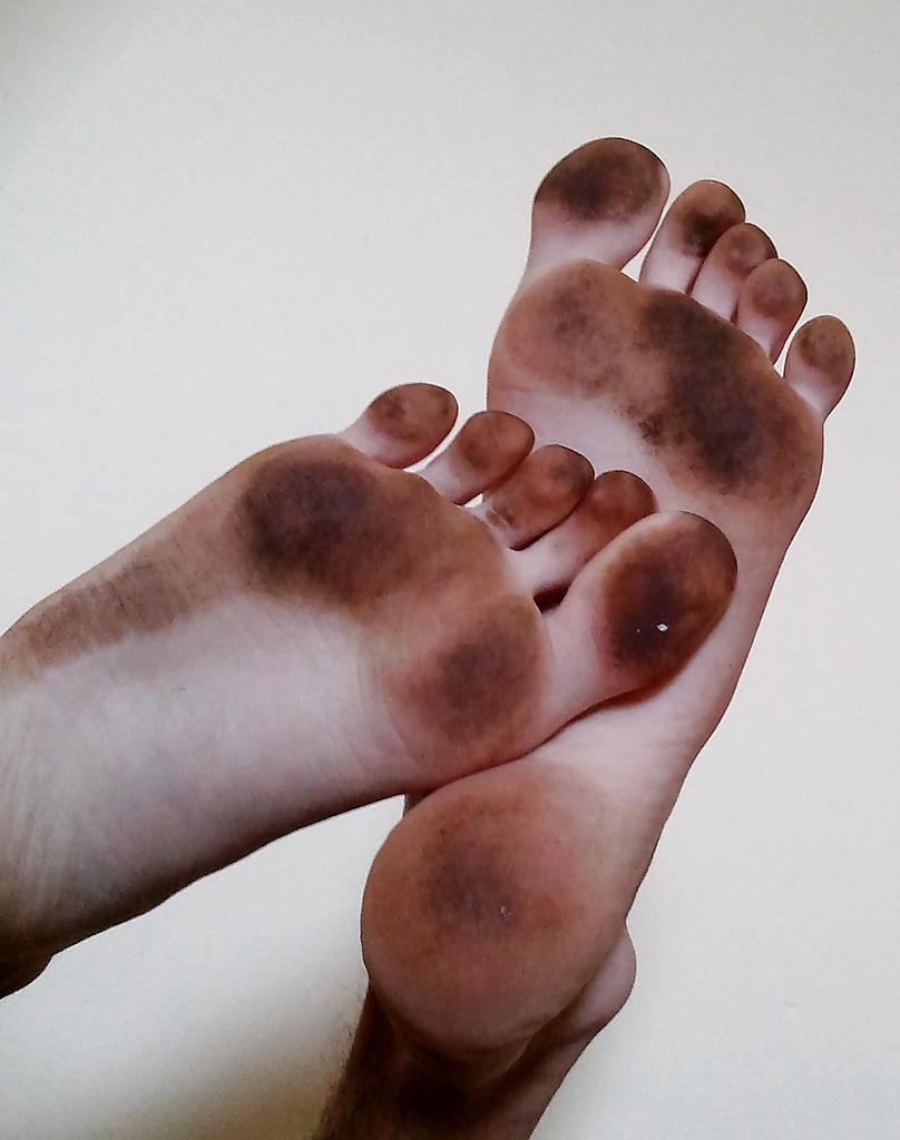 19P Dirty feet to tongewash 3