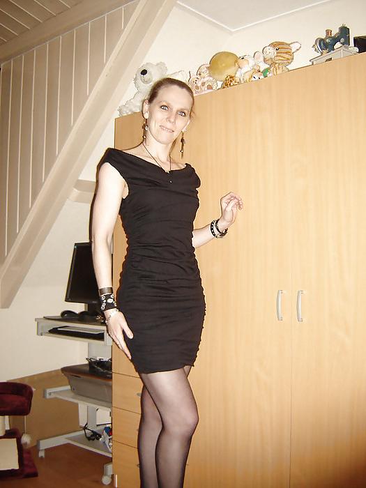 11P Nathalie horny mom dirty comments