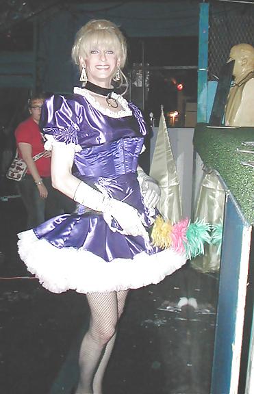 15P Cross Dressing 1
