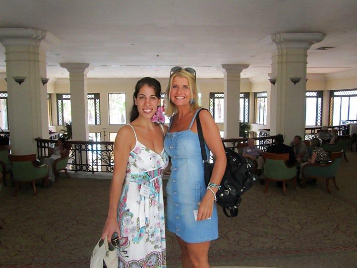 12P Mature mom Chantal 2 dirty comments 