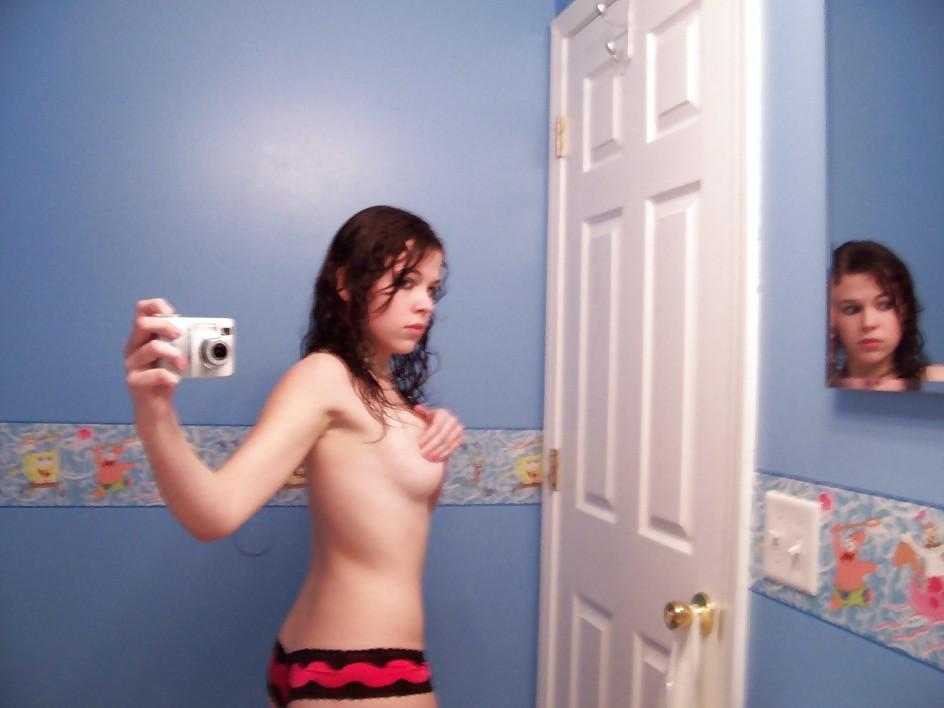 22P Sexy Little Whore