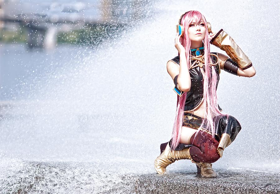 25P Sexy NoN-Japanese Cosplay Girls