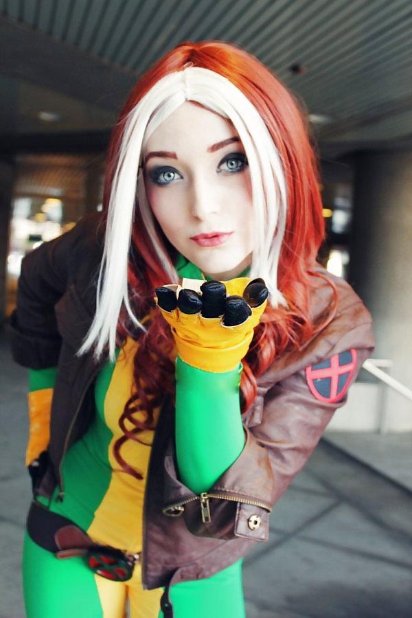 25P Sexy NoN-Japanese Cosplay Girls