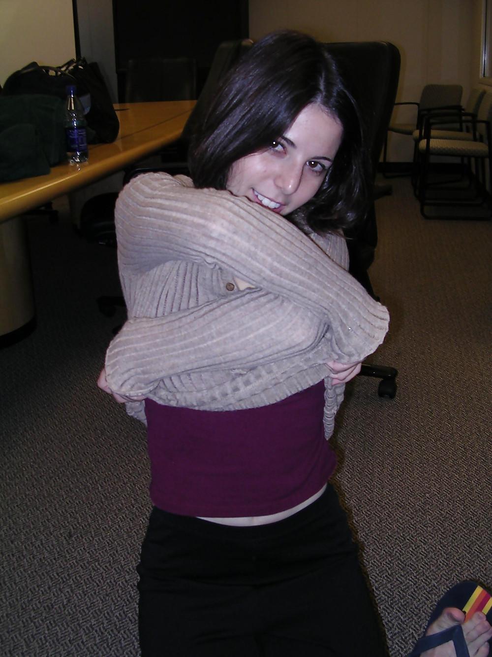 21P BUSTY DANIELLE - PLEASE SHOW ME YOUR BODY