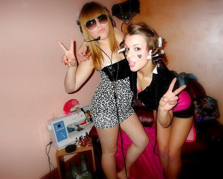20P Young Serbian Girls