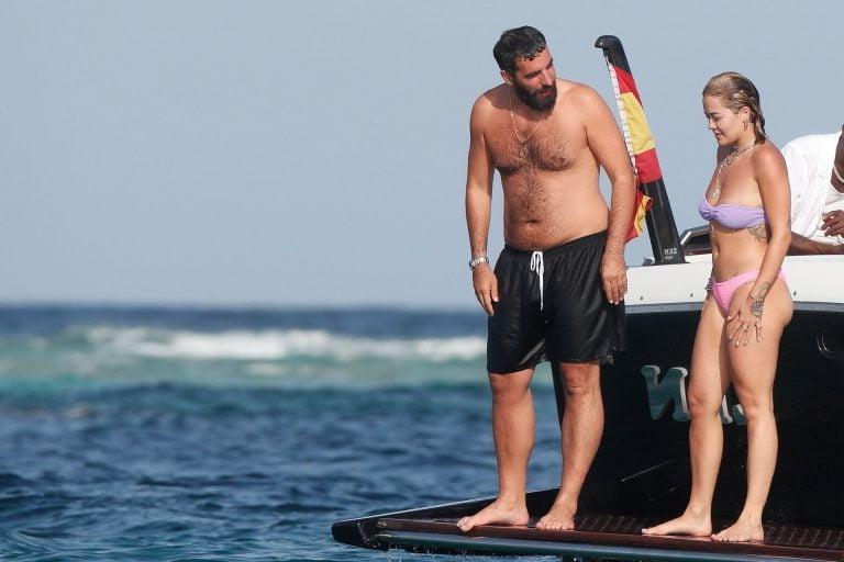 25P Rita Ora Ibiza vacation boat