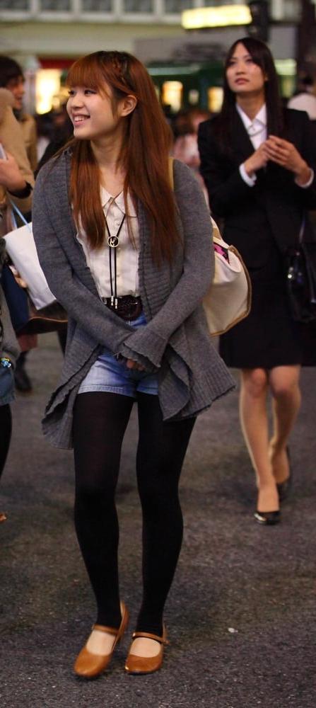 25P Street Pantyhose - Real Life Asian Cunts in Tights