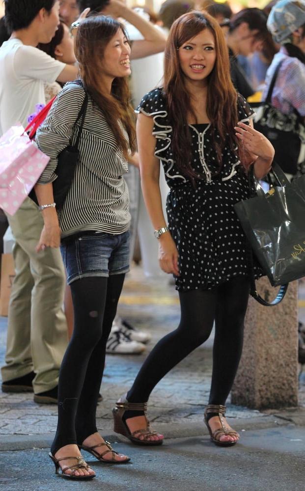 25P Street Pantyhose - Real Life Asian Cunts in Tights