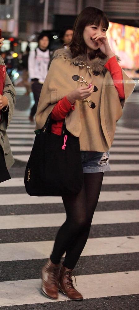 25P Street Pantyhose - Real Life Asian Cunts in Tights