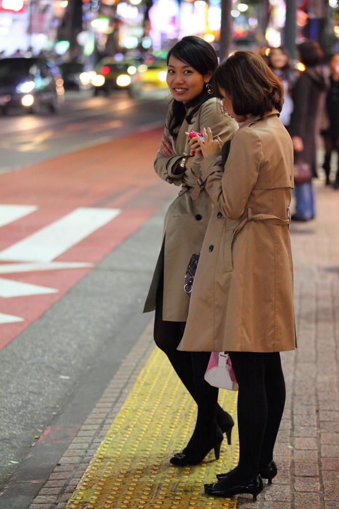 25P Street Pantyhose - Real Life Asian Cunts in Tights