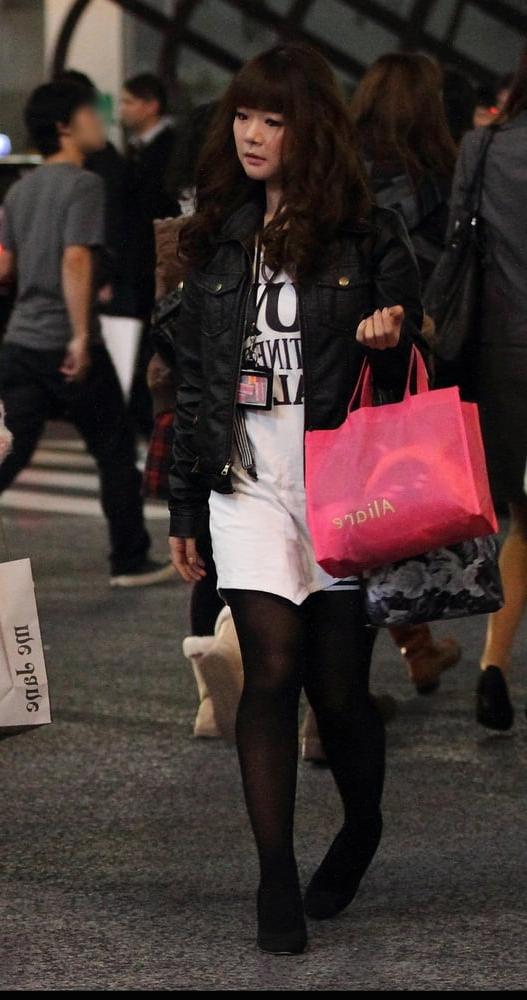 25P Street Pantyhose - Real Life Asian Cunts in Tights