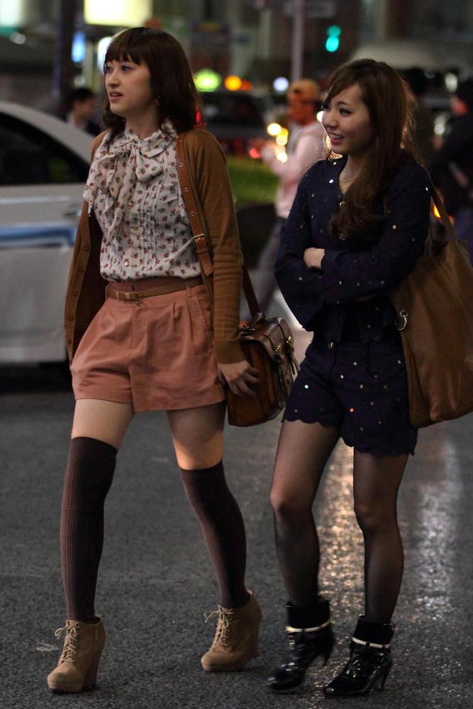 25P Street Pantyhose - Real Life Asian Cunts in Tights