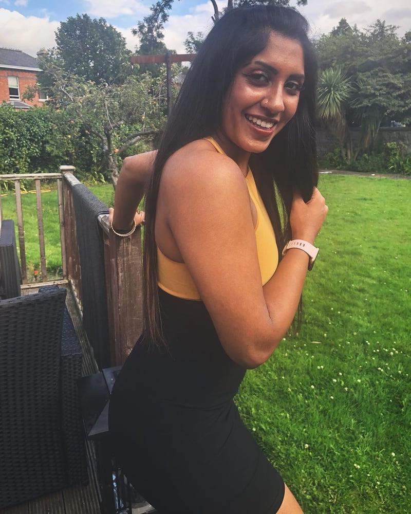 25P Saifa dirty Asian cock whore