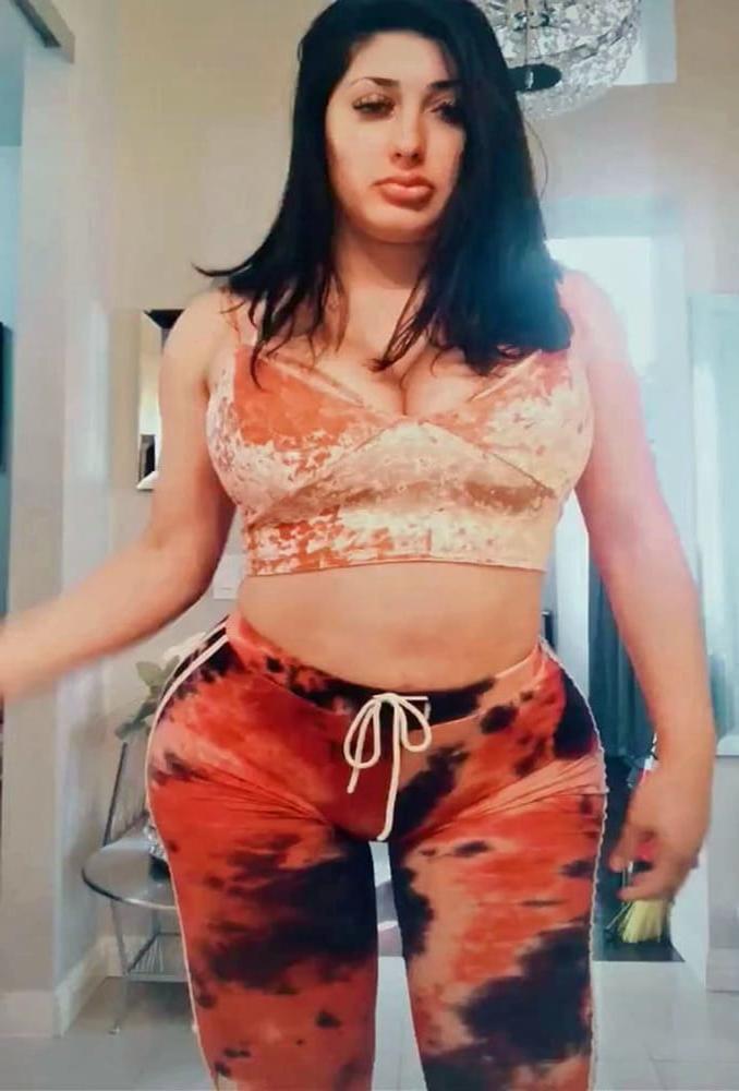 25P She likes to dress in tight clothes