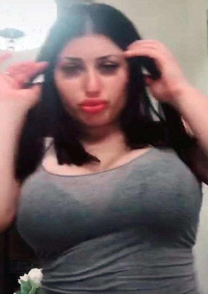 25P She likes to dress in tight clothes