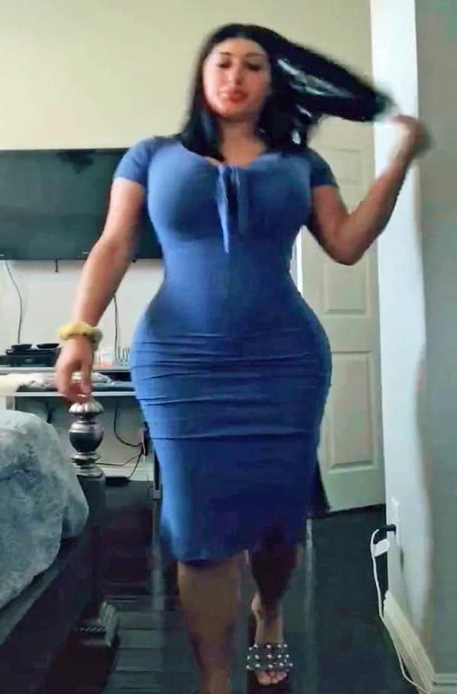 25P She likes to dress in tight clothes