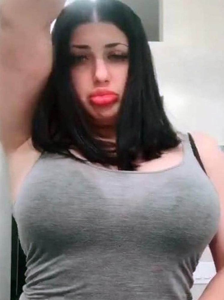 25P She likes to dress in tight clothes