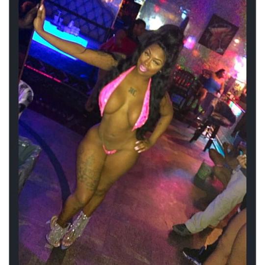 25P Busty Black Babes Vol. 1