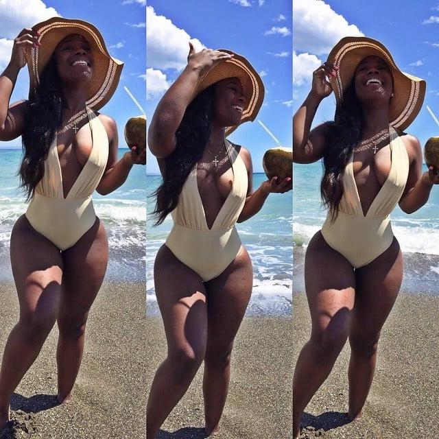 25P Busty Black Babes Vol.