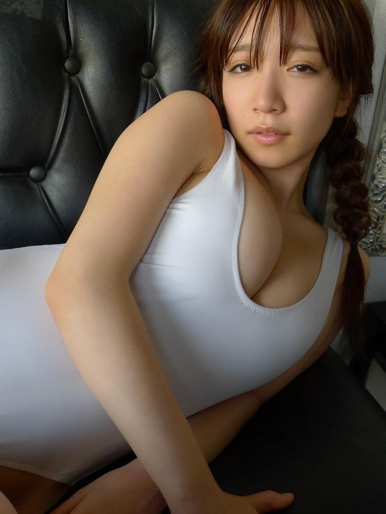 25P Nice girl in swimsuit 3