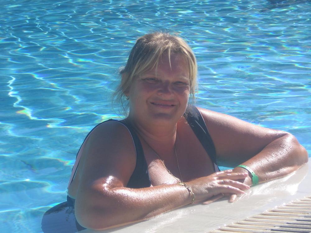5P bbw swimsuit