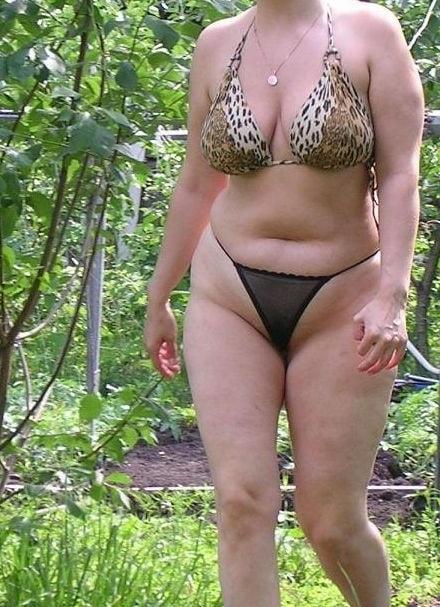 25P Sexy matures in swim suits 8