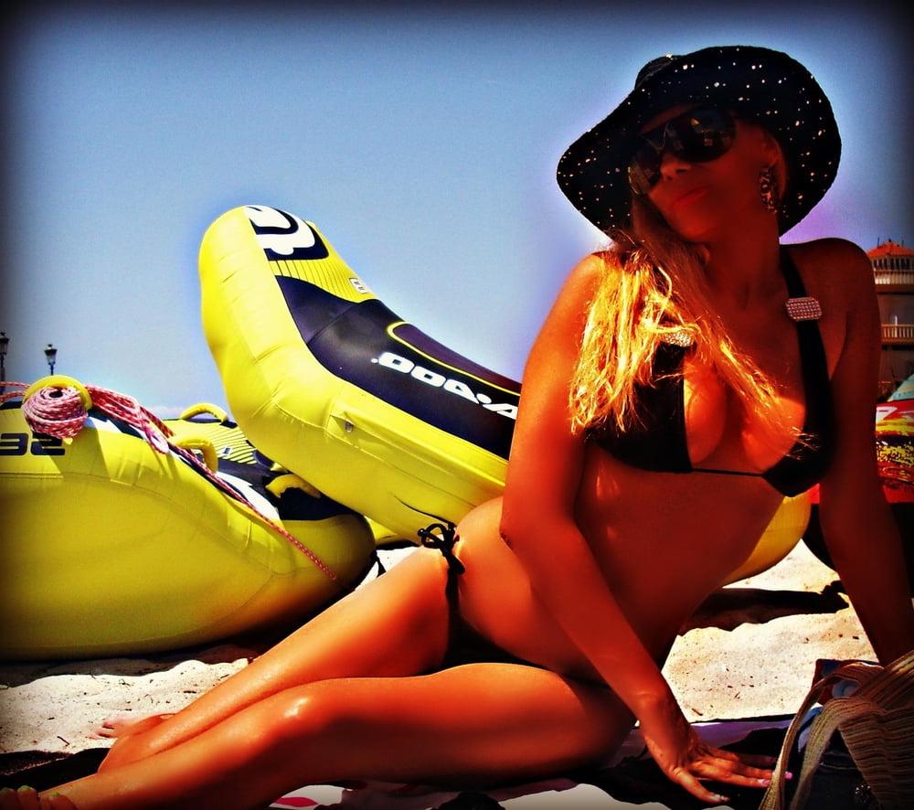 15P Very hot serbian woman