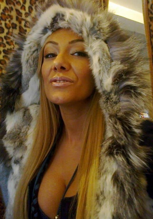 15P Very hot serbian woman