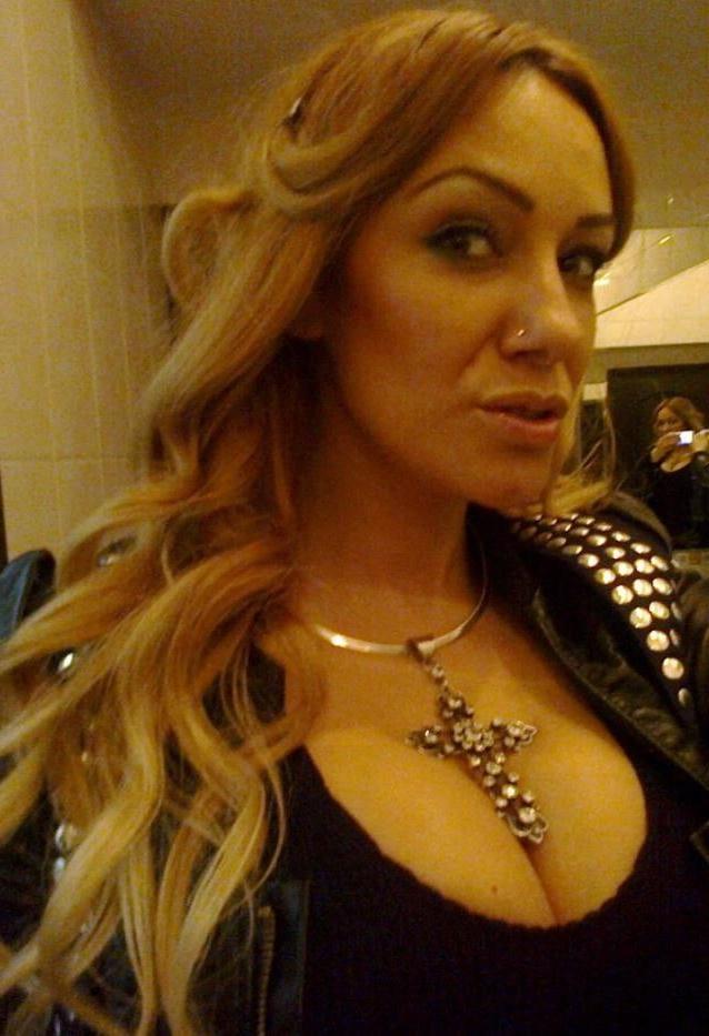 15P Very hot serbian woman