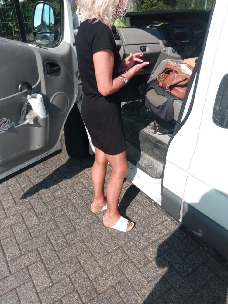 20P pantyhose in summer