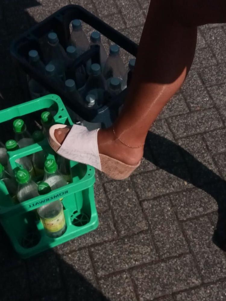 20P pantyhose in summer